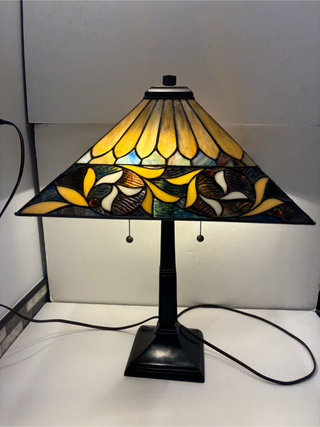 Tiffany Style Stained Glass Lamp
