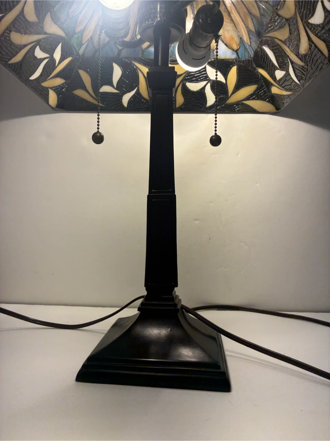 Tiffany Style Stained Glass Lamp - photo 4