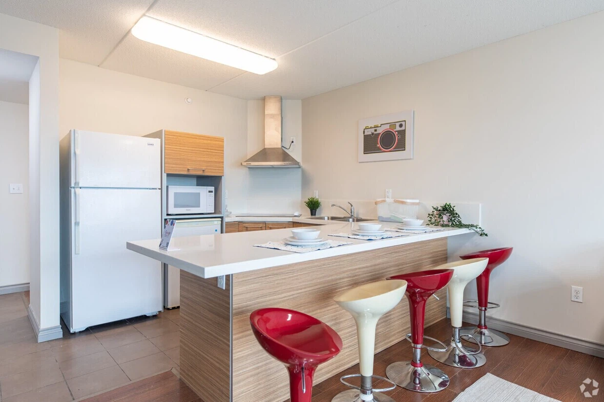 Room for rent (Aug-sep) - photo 2