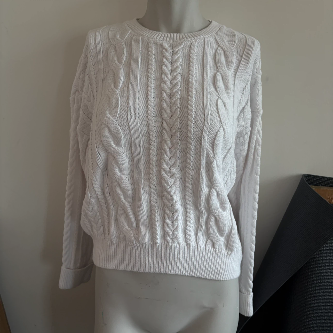 Nicole Miller White Cable Knit Sweater