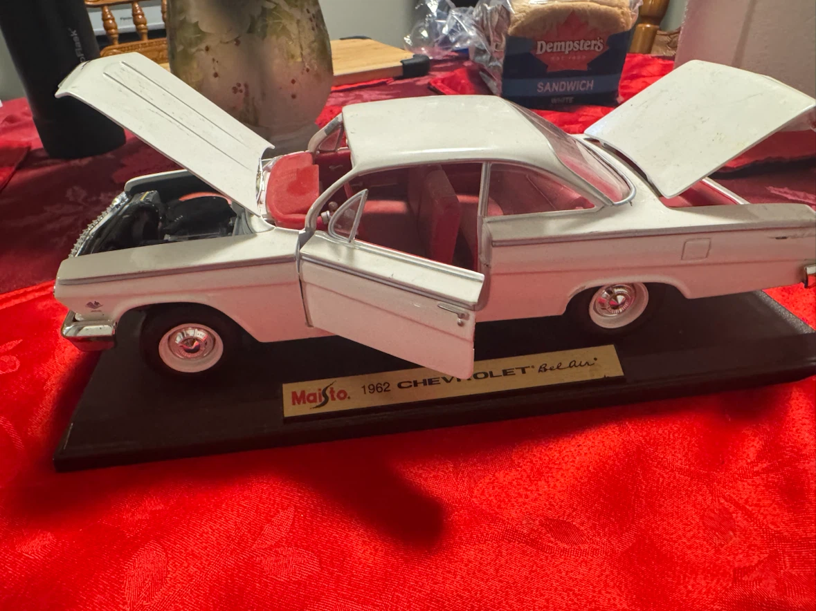 Diecast Impala’s and Bel-aires - photo 5