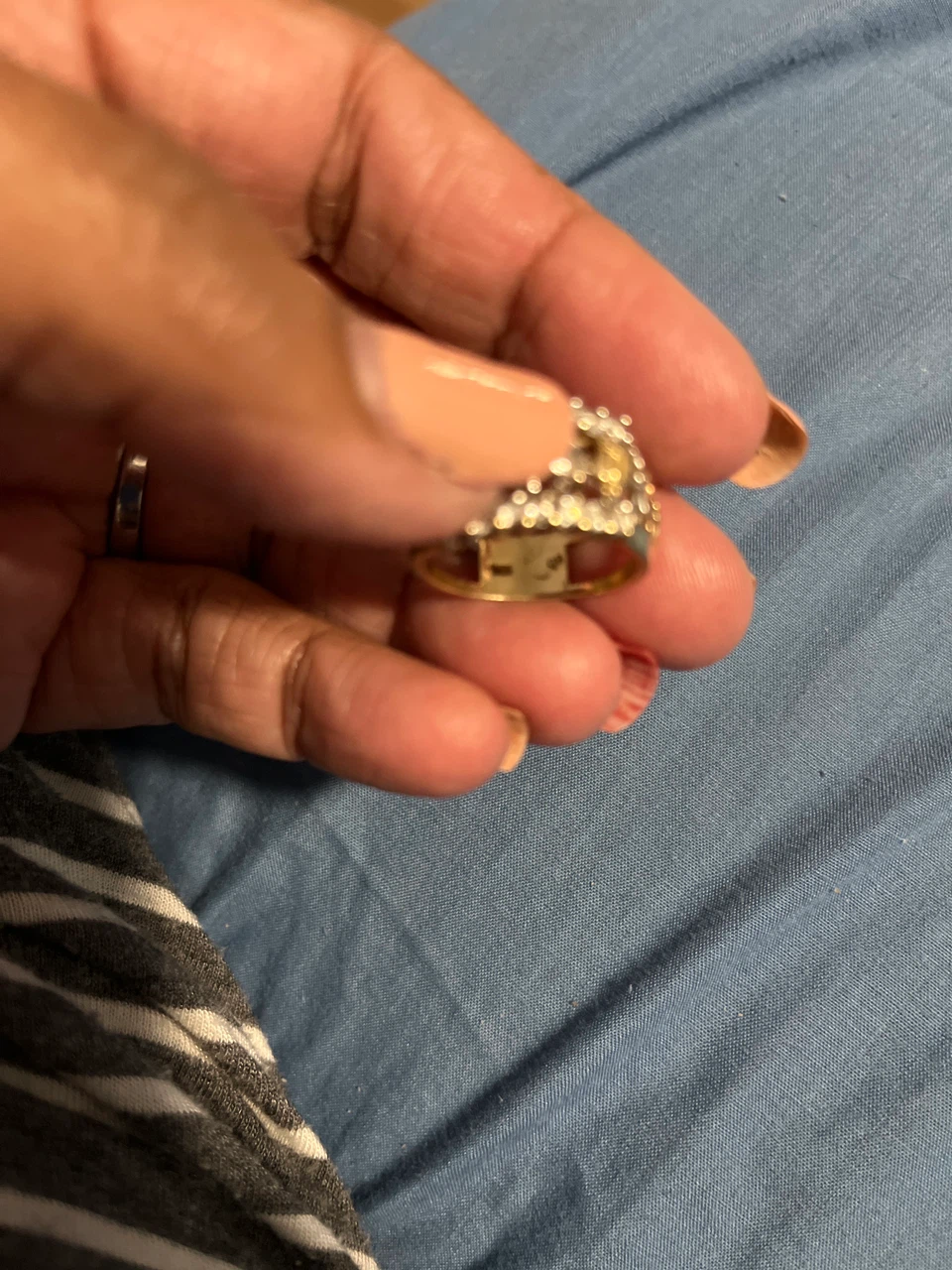 Gold Tone Elephant Ring with Clear Stones - photo 4