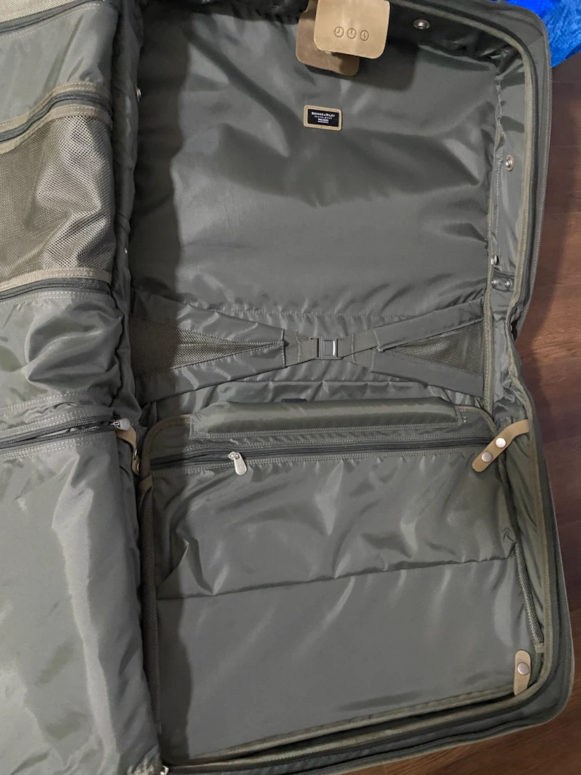 Briggs & Riley Olive Green Rolling Suitcase - photo 3
