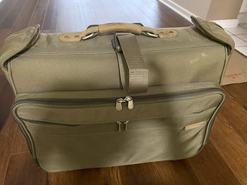 Briggs & Riley Olive Green Rolling Suitcase - photo 5