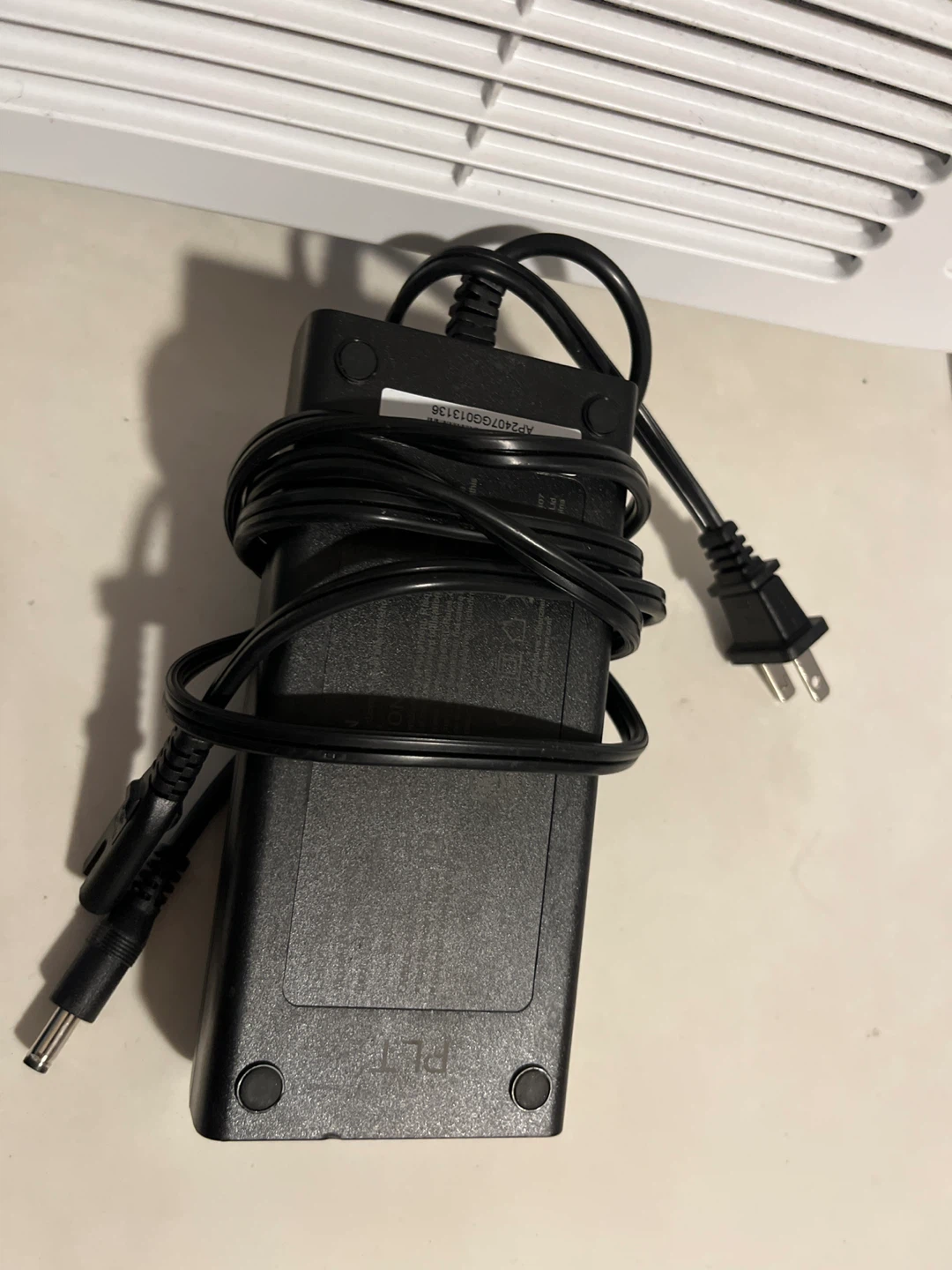 PLT Li-ion Battery Charger LBC053546020