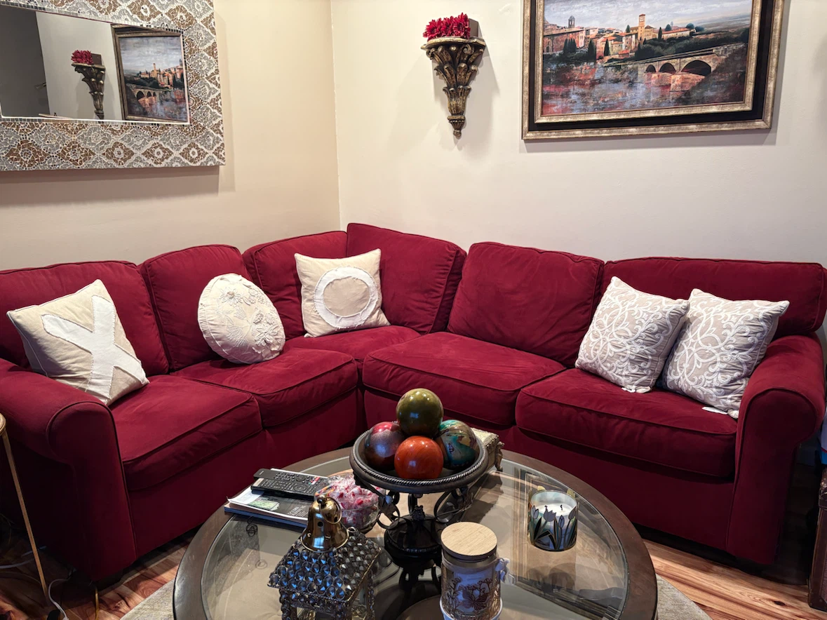 Berry Sectional Sofa