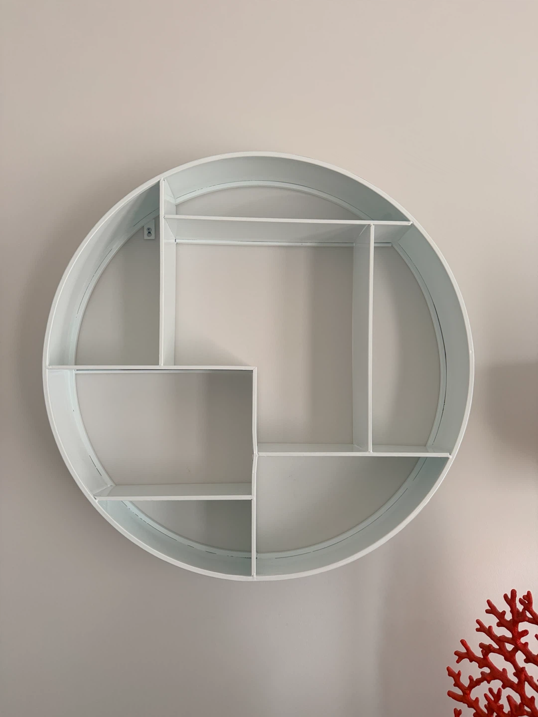 White Round Wall Shelf