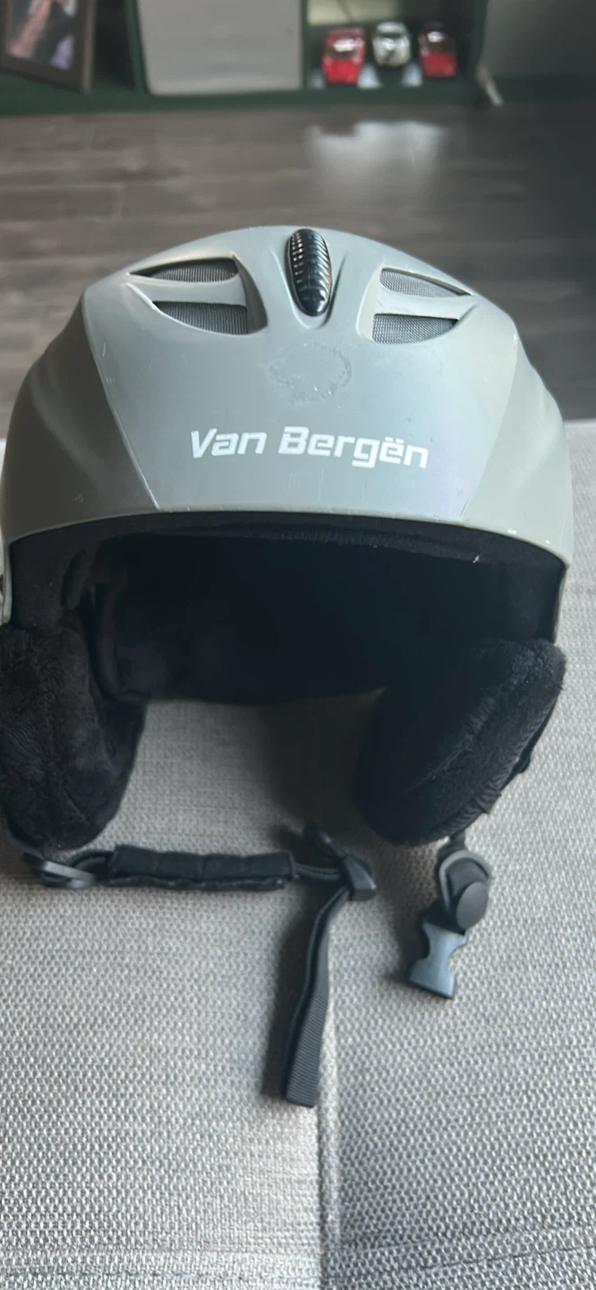 Van Bergen Ski Helmet - photo 2