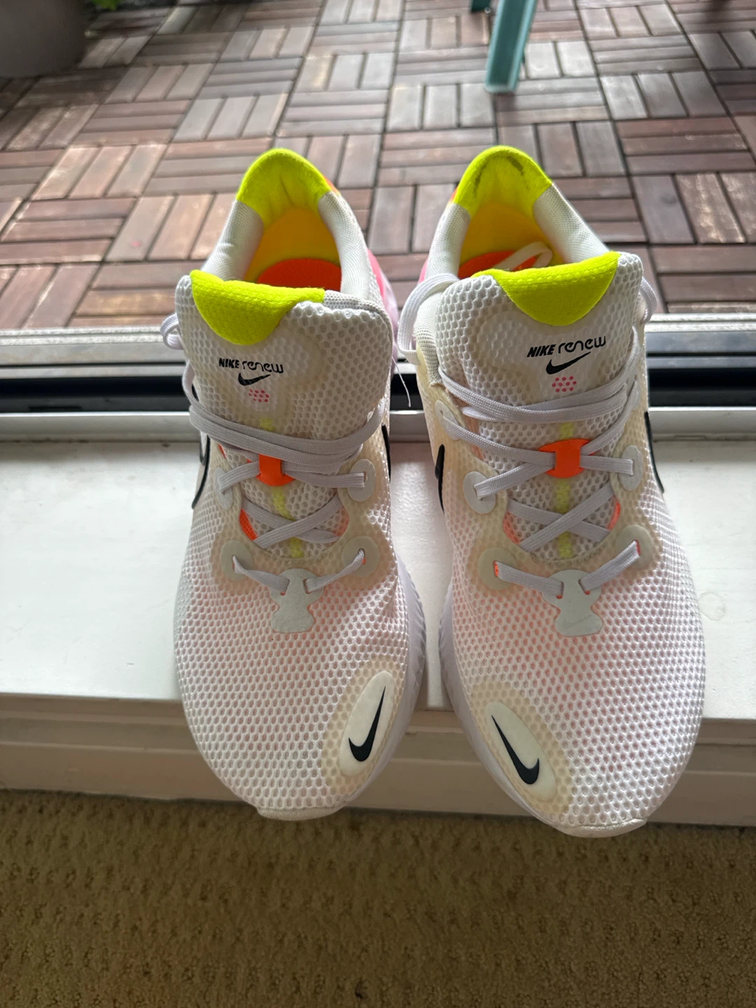 Nike Renew Run Women's Running Shoes Size 8 - photo 2