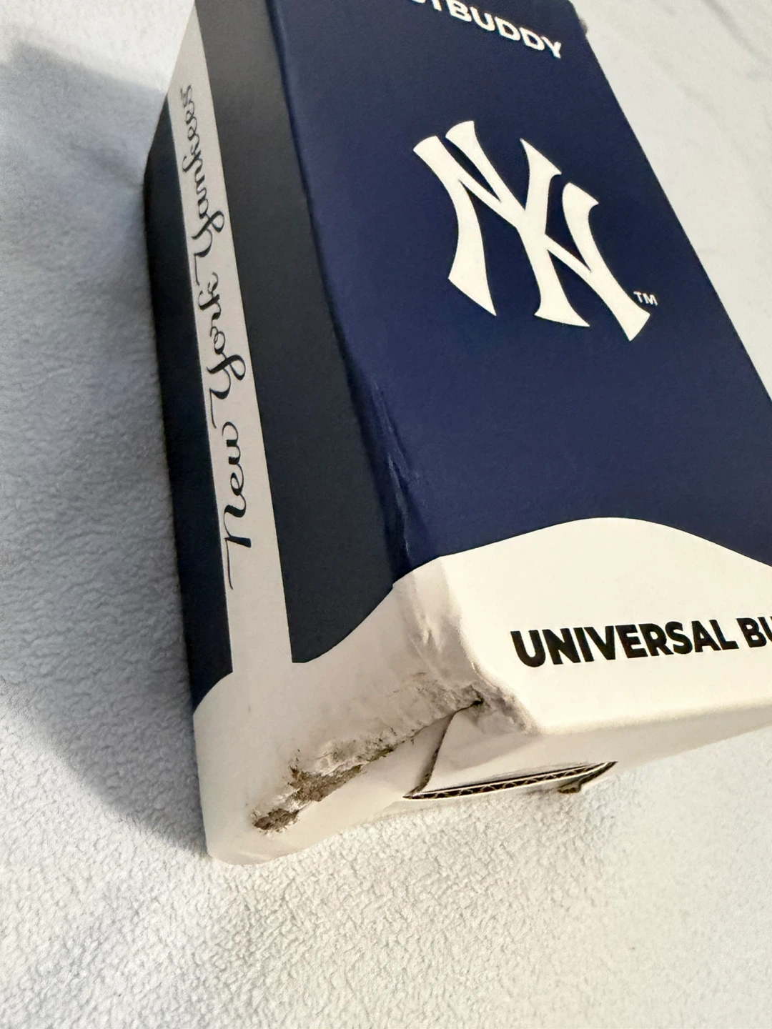 FrostBuddy New York Yankees Universal Buddy Fits Cans & Bottles - photo 4