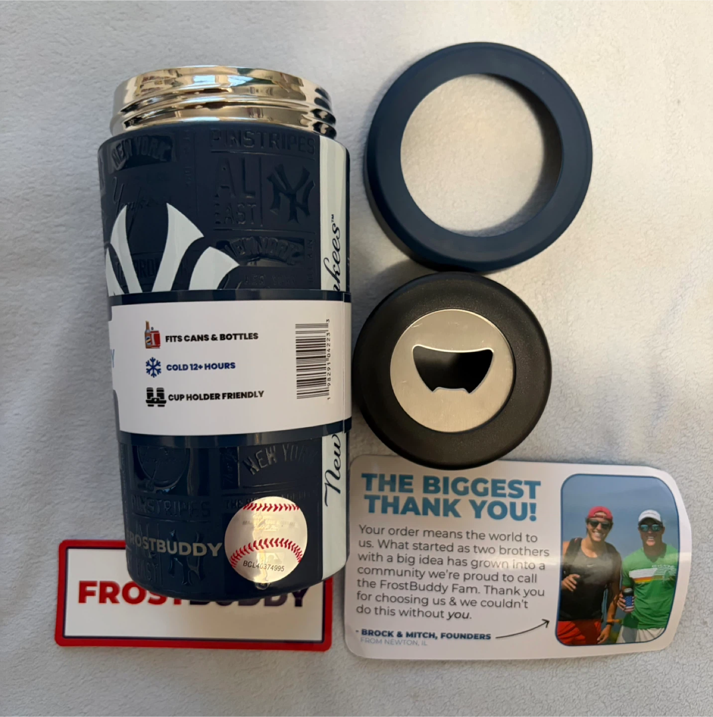 FrostBuddy New York Yankees Universal Buddy Fits Cans & Bottles - photo 3