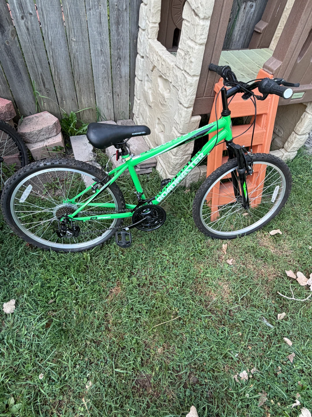 Green Roadmaster Mountain Bike