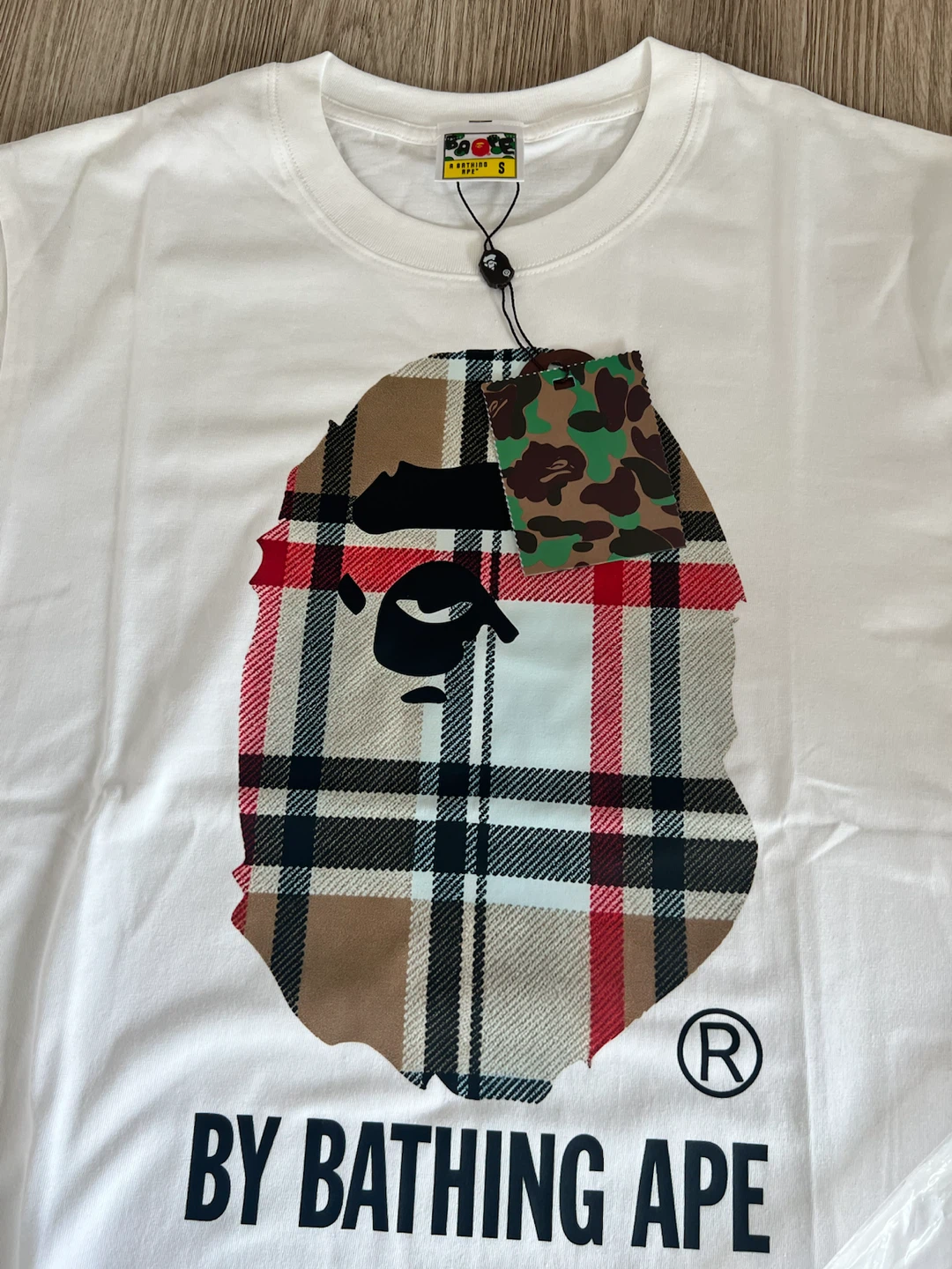 Burbery X bape T-shirt - photo 2