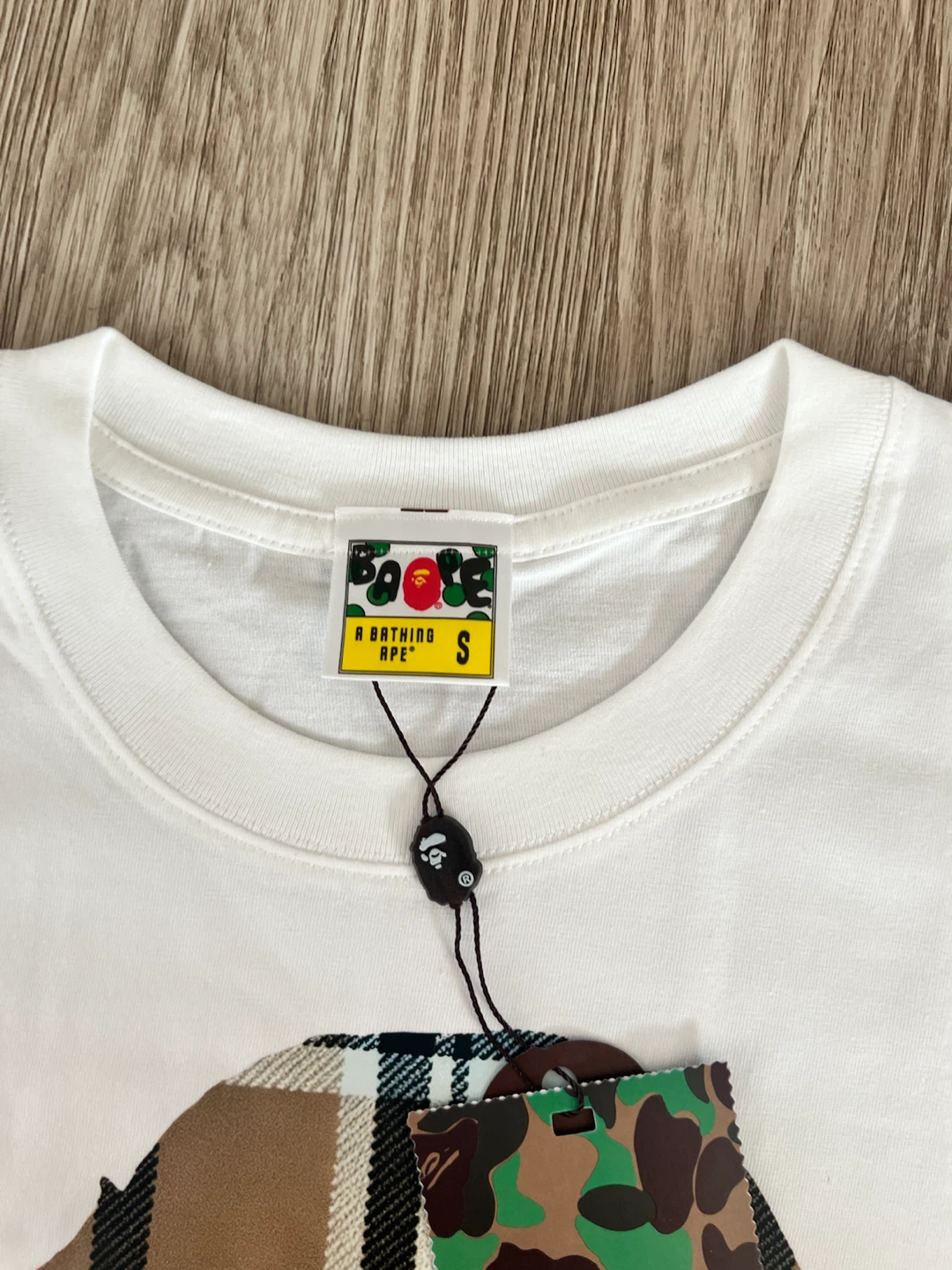 Burbery X bape T-shirt - photo 3