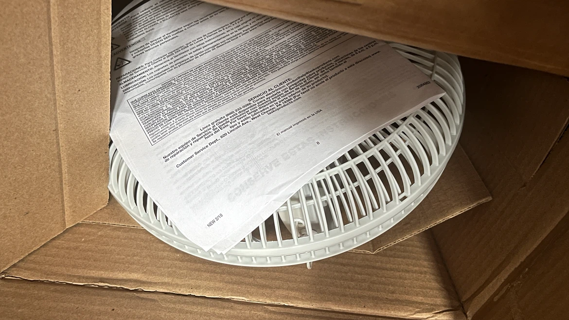 Lasko 12" Oscillating Wallmount Fan - photo 4