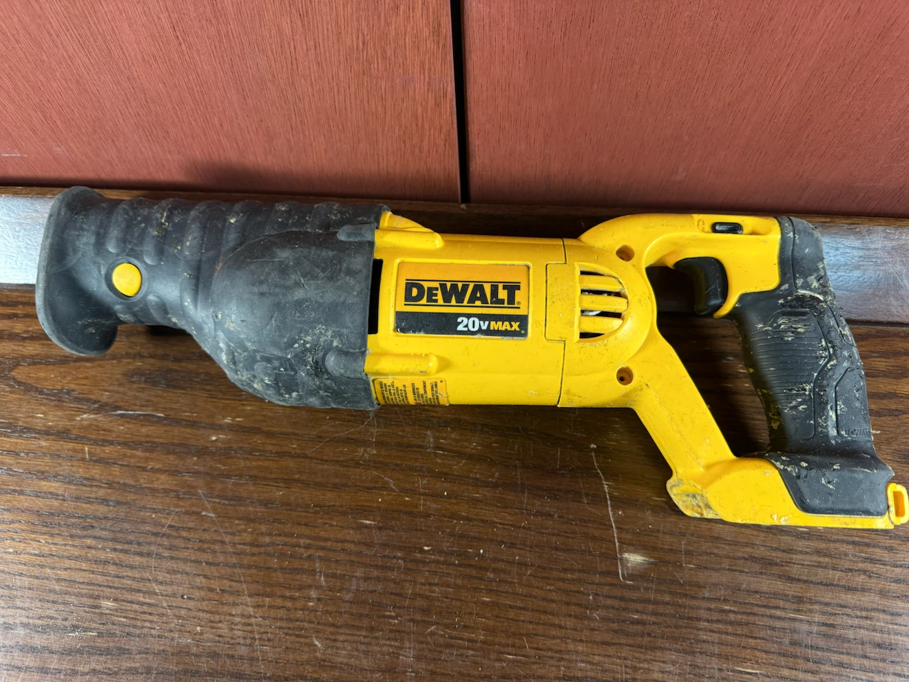 DEWALT DCS380 20V MAX Lithium-Ion Cordless Sawzall Tool Only
