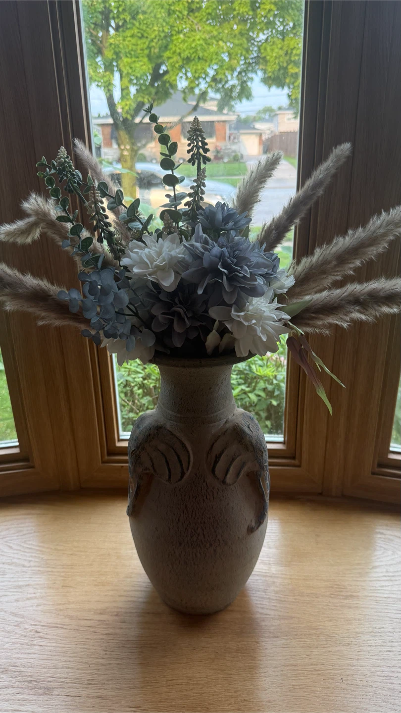 Heavy Elephant Design Vase with Faux Flowers