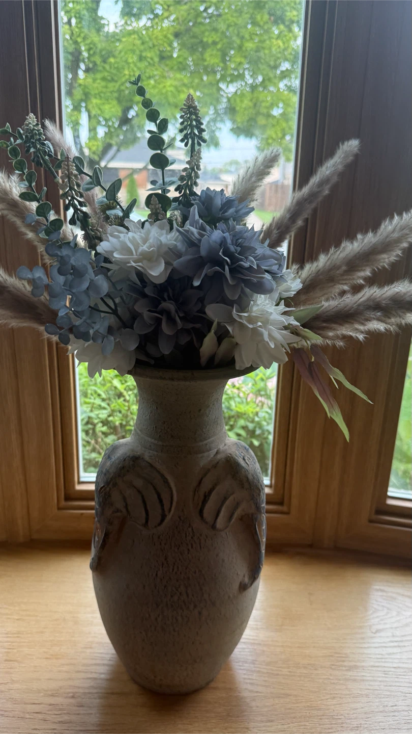 Heavy Elephant Design Vase with Faux Flowers - photo 2