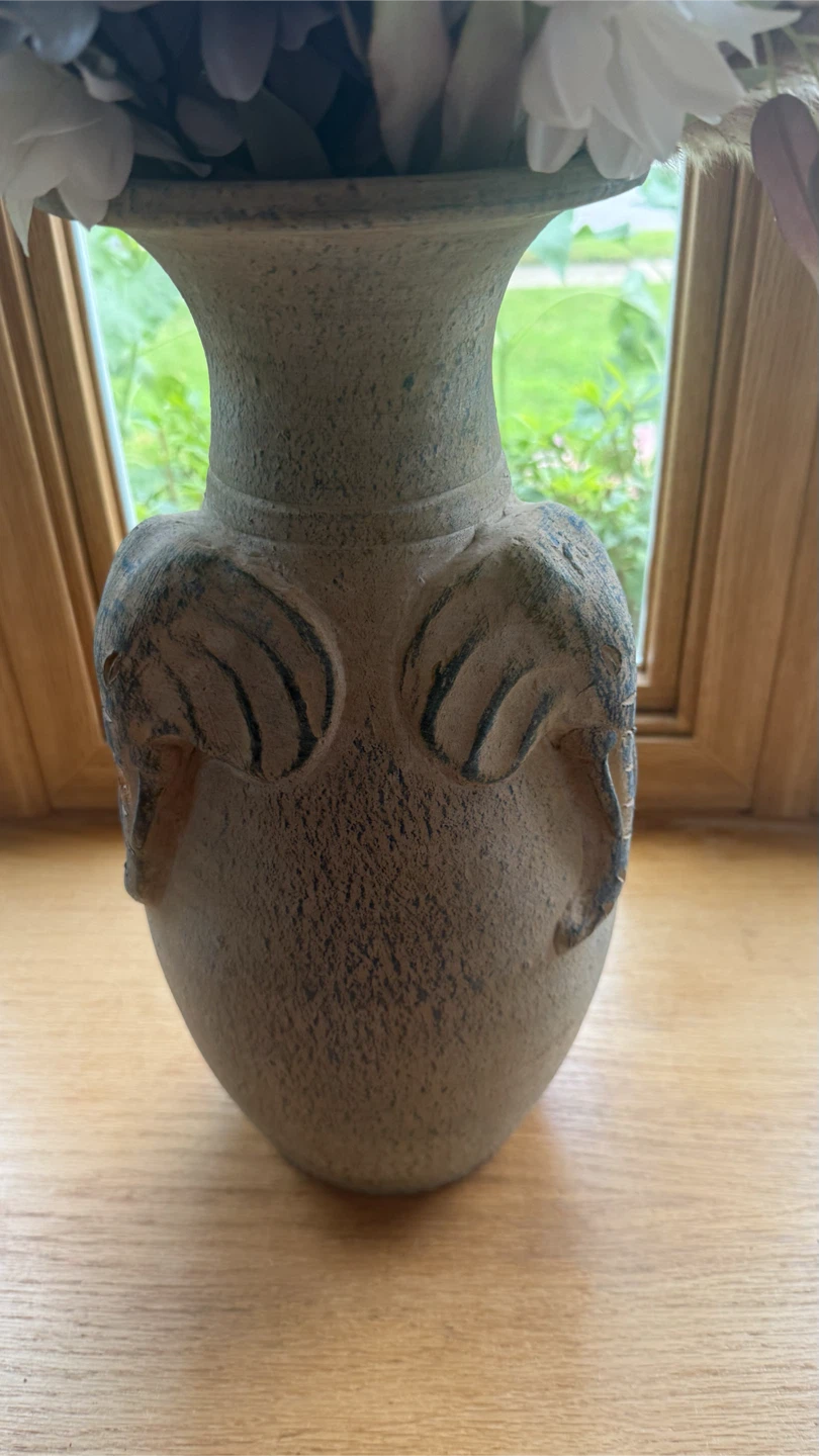 Heavy Elephant Design Vase with Faux Flowers - photo 3