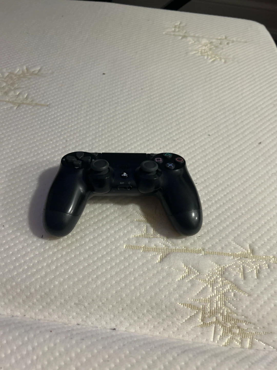 Black PlayStation 4 DualShock 4 Controller
