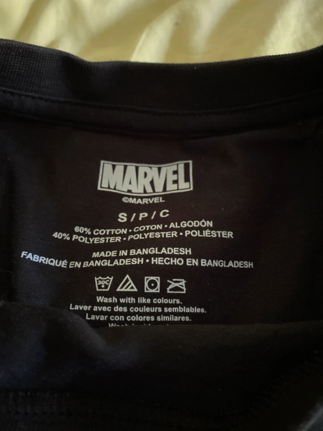 Marvel Spider-Man Black T-Shirt Size S/P - photo 2