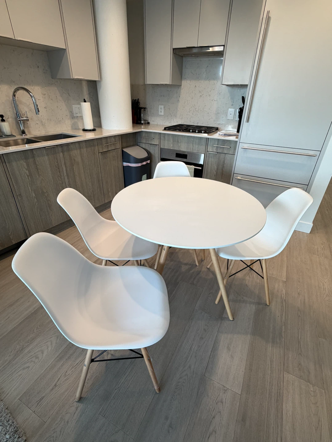 Round White Dining Table with 4 Chairs - photo 2