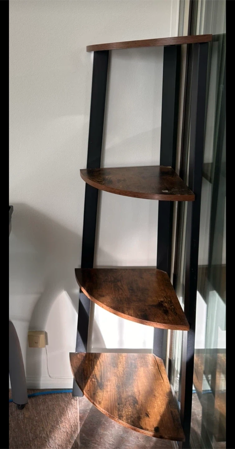 Corner Ladder Shelf