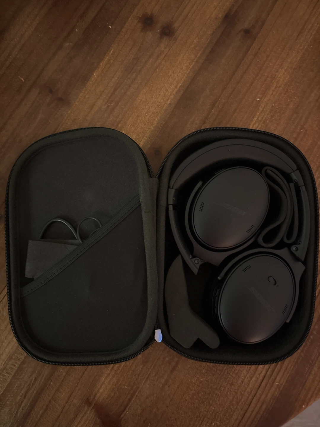 Bose Noise Cancelling Headphones - photo 2