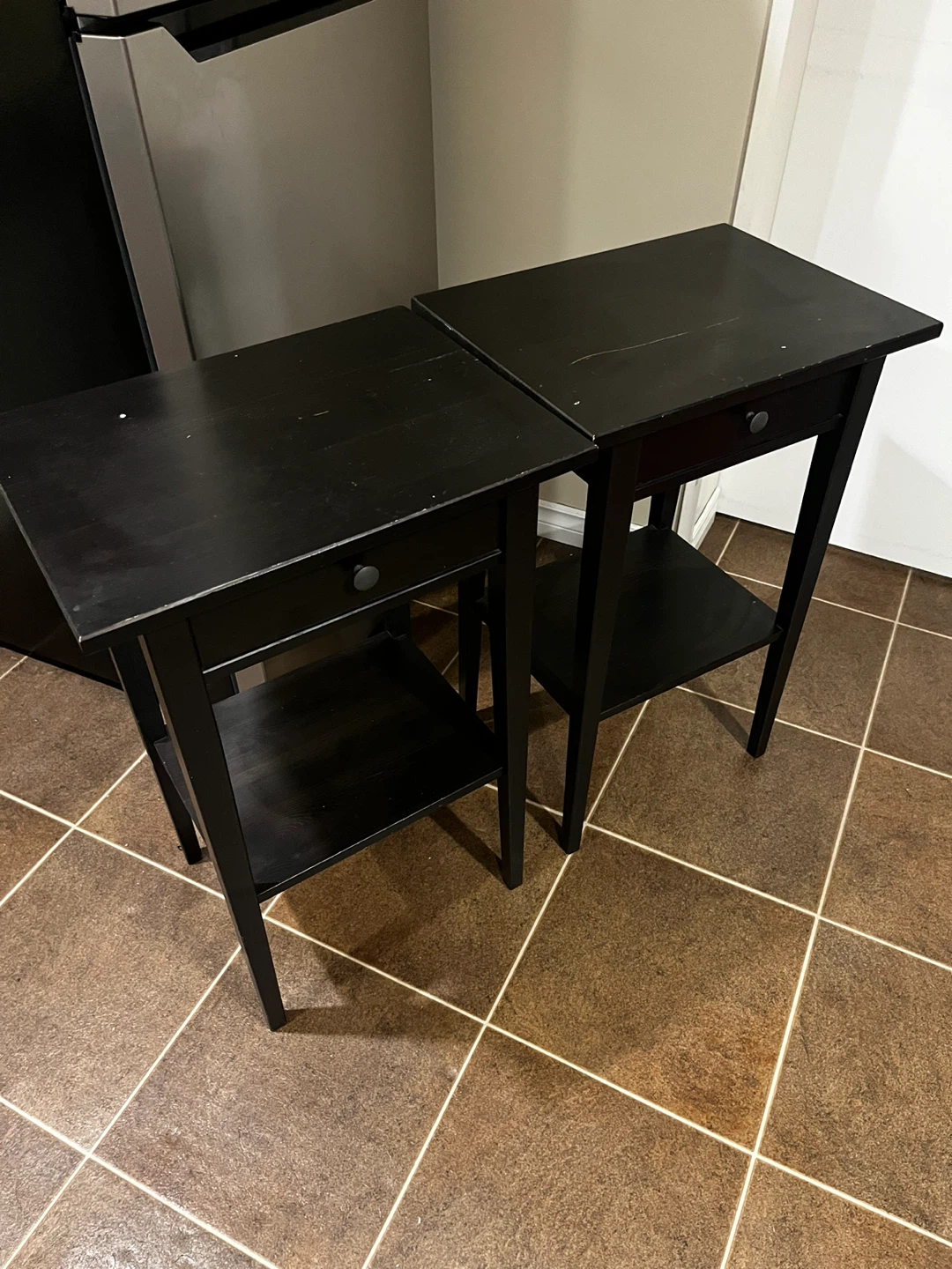 2 black night stand