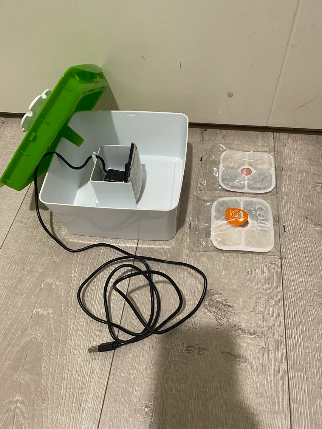 Catit Flower Fountain Pet Waterer with Filters - photo 2