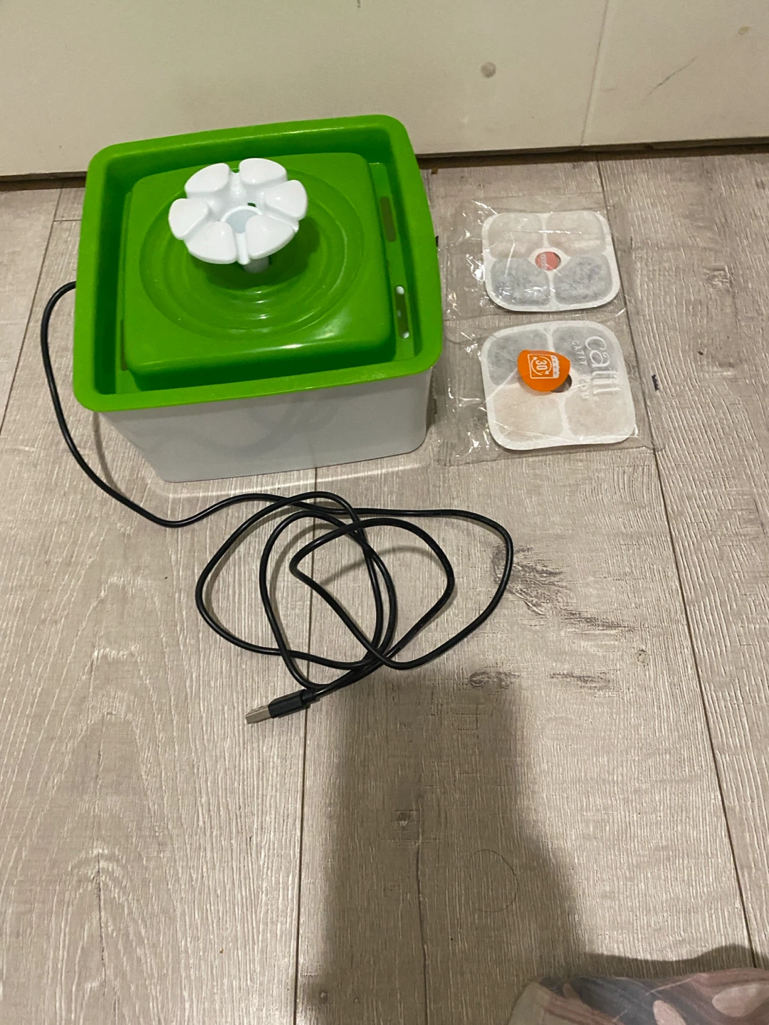 Catit Flower Fountain Pet Waterer with Filters - photo 4