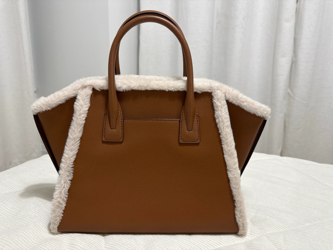 Michael Kors Brown Fur Trimmed Tote Bag - photo 2