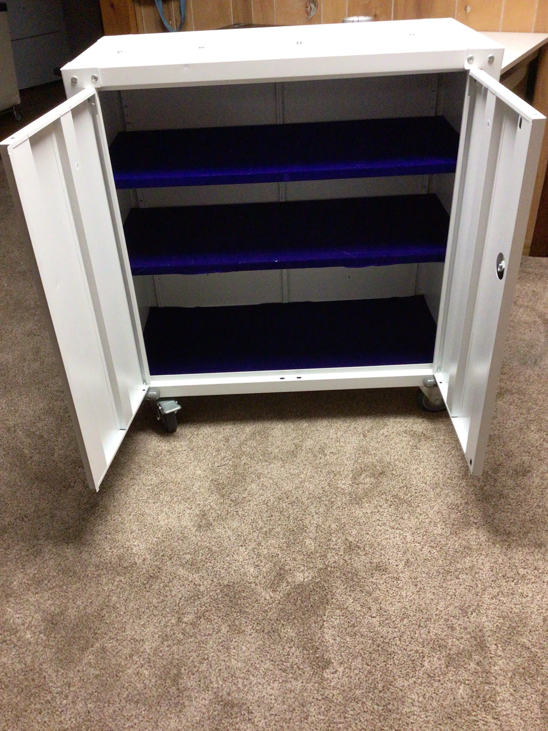 White rolling cabinet - photo 2