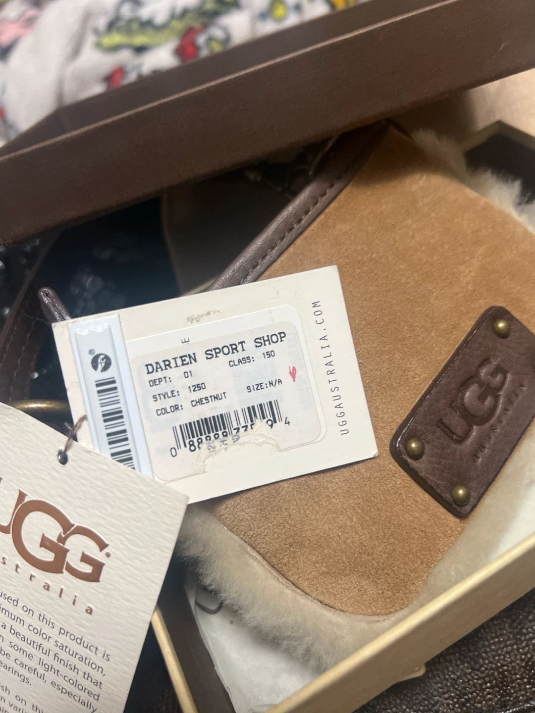 UGG Australia Chestnut Suede Sheepskin Coin Purse Pouch - photo 2
