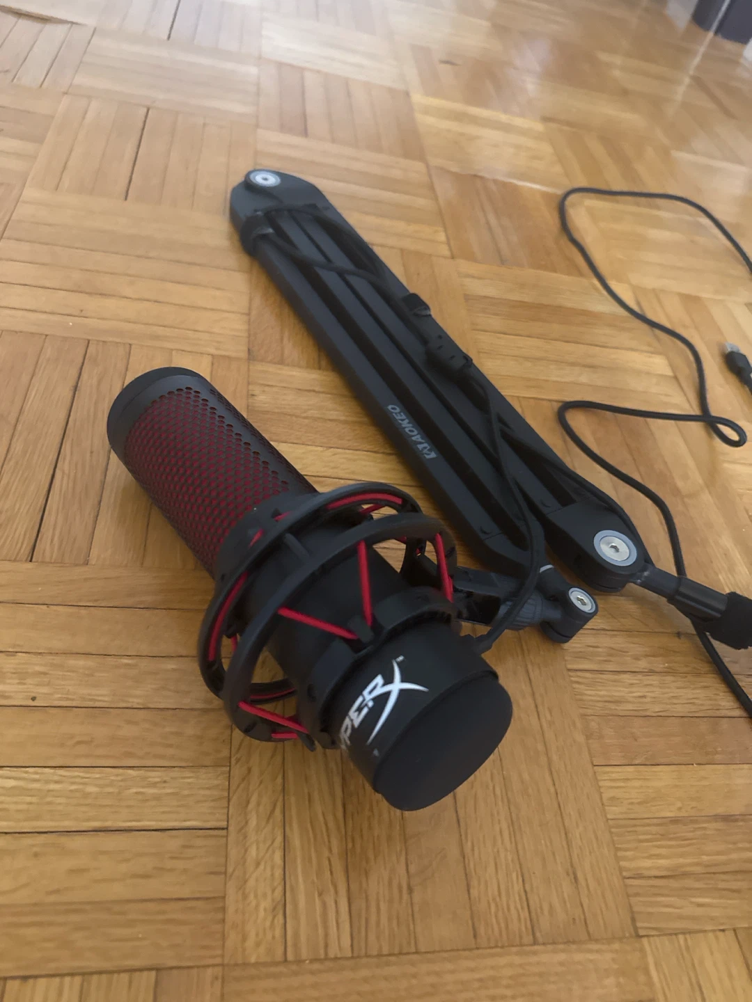 HyperX QuadCast USB Microphone with Boom Arm - photo 4