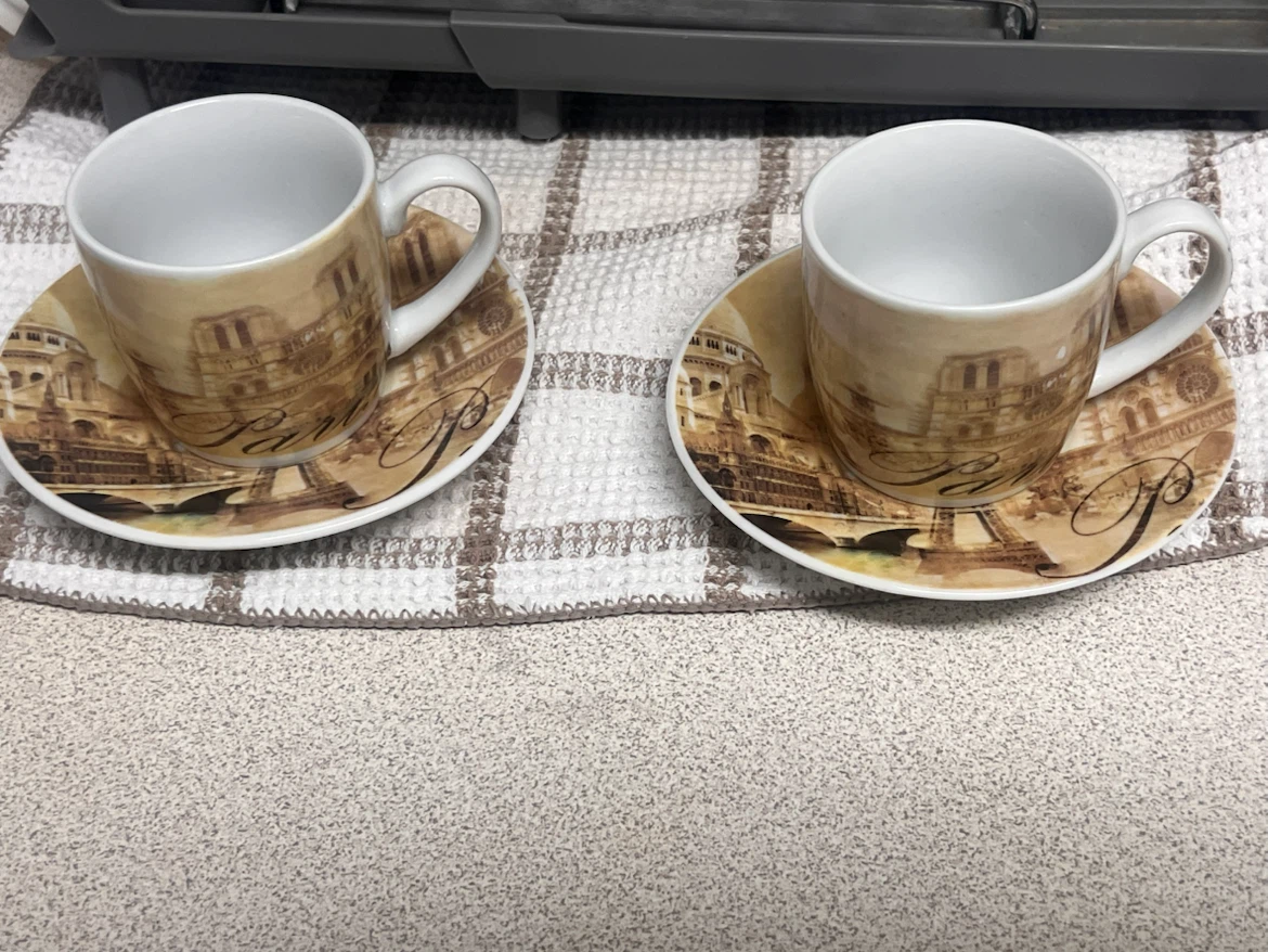 Set of 2 Coffee Cups and Saucers - Paris Design