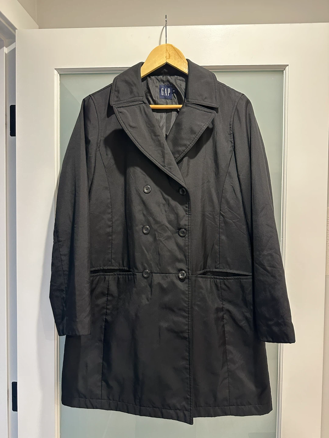 Gap trenchcoat size S