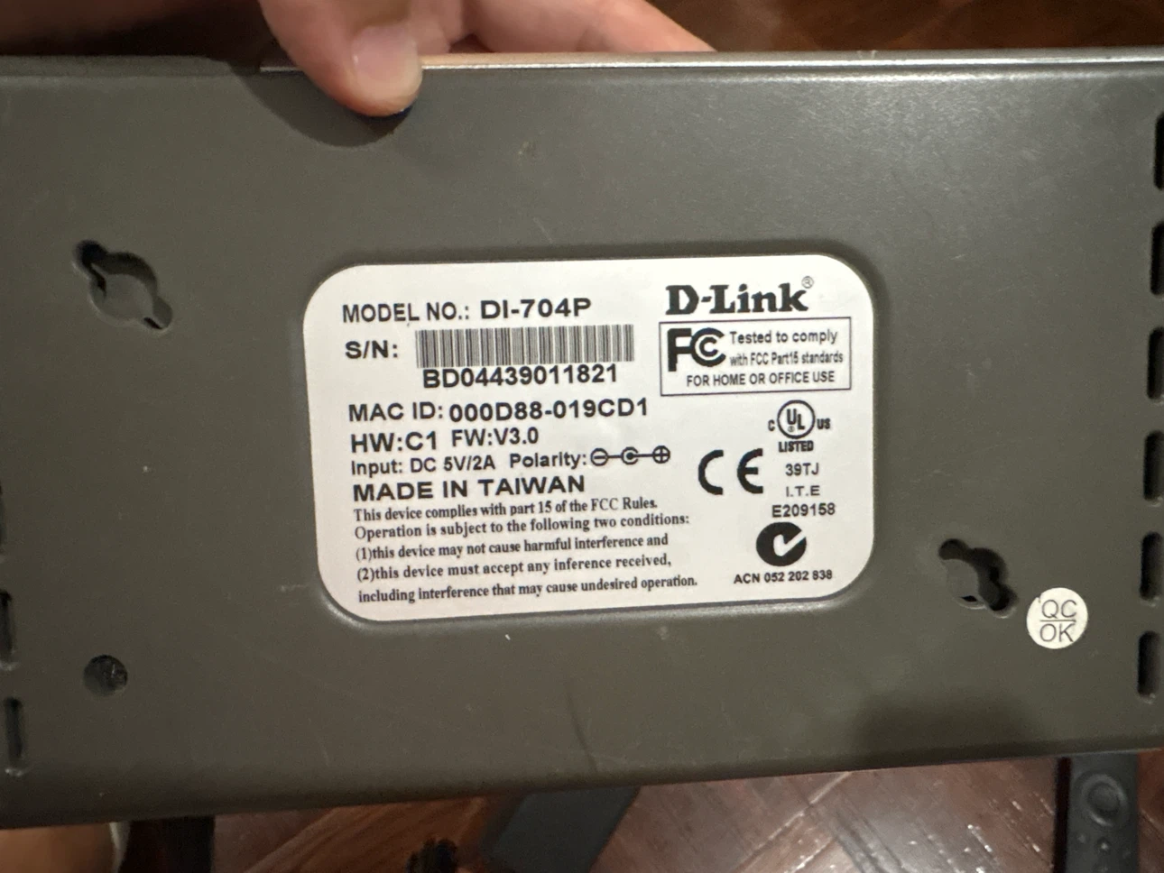 D-Link Ethernet Broadband Routers (2x DI-704P, DI-604) - photo 2