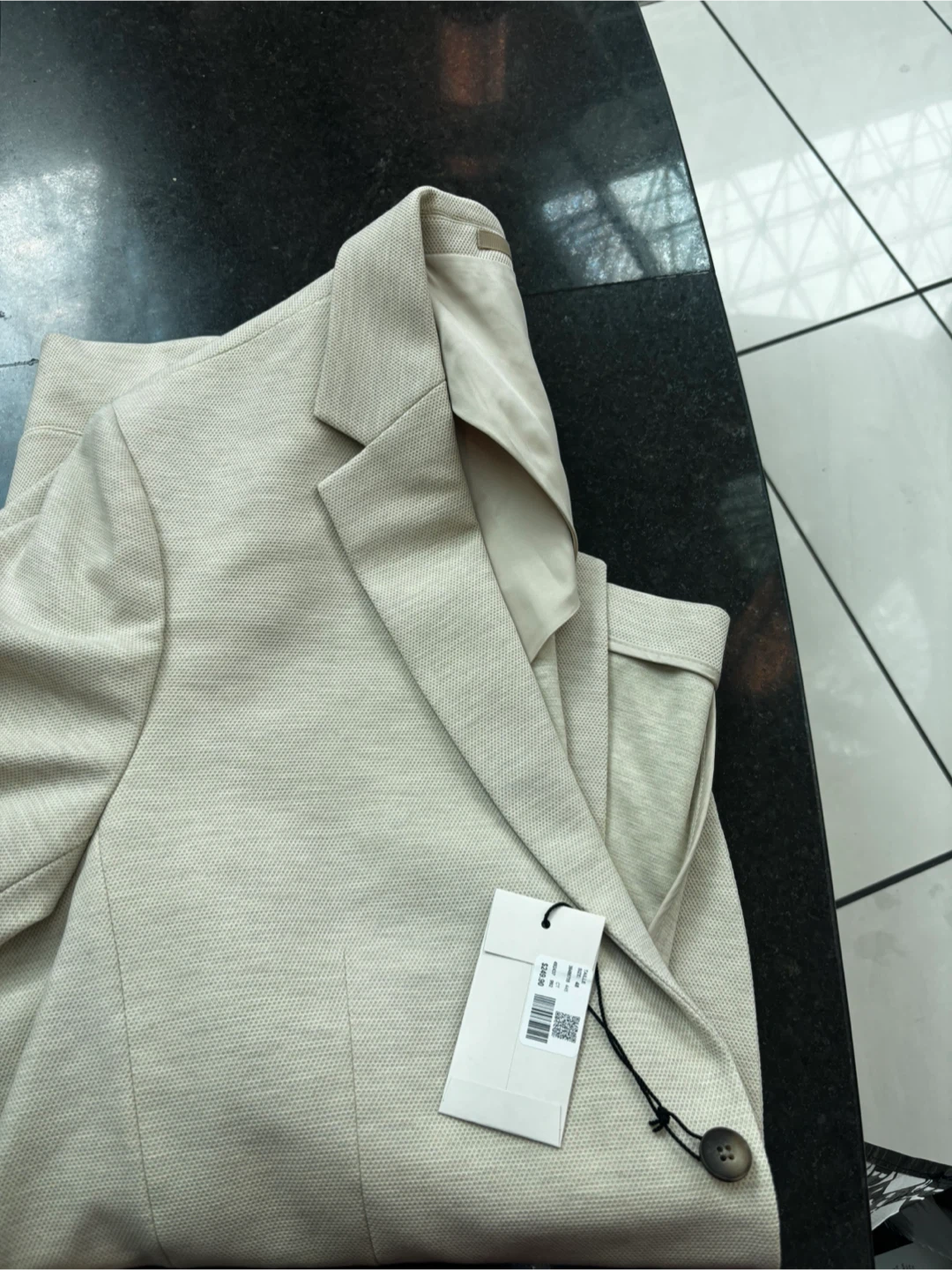RW&CO. Tailored-Fit Butter Suit Blazer