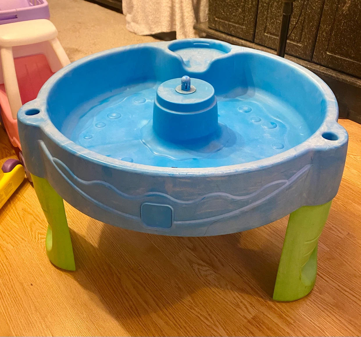 Step2 kids water table