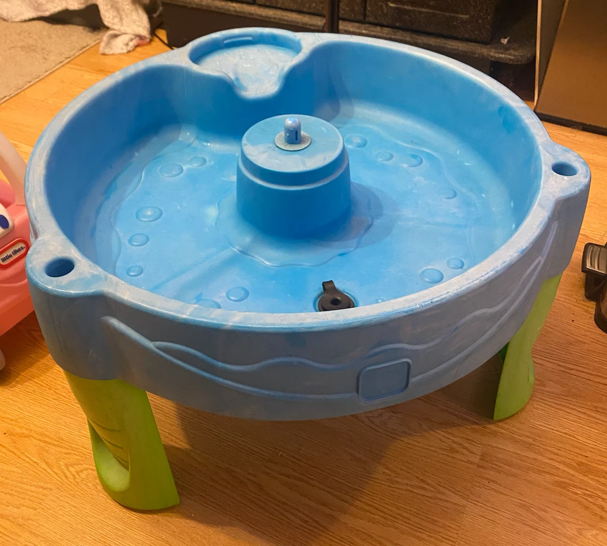 Step2 kids water table - photo 2