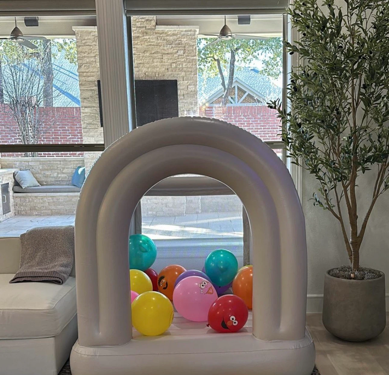 Inflatable Arch Play Tent