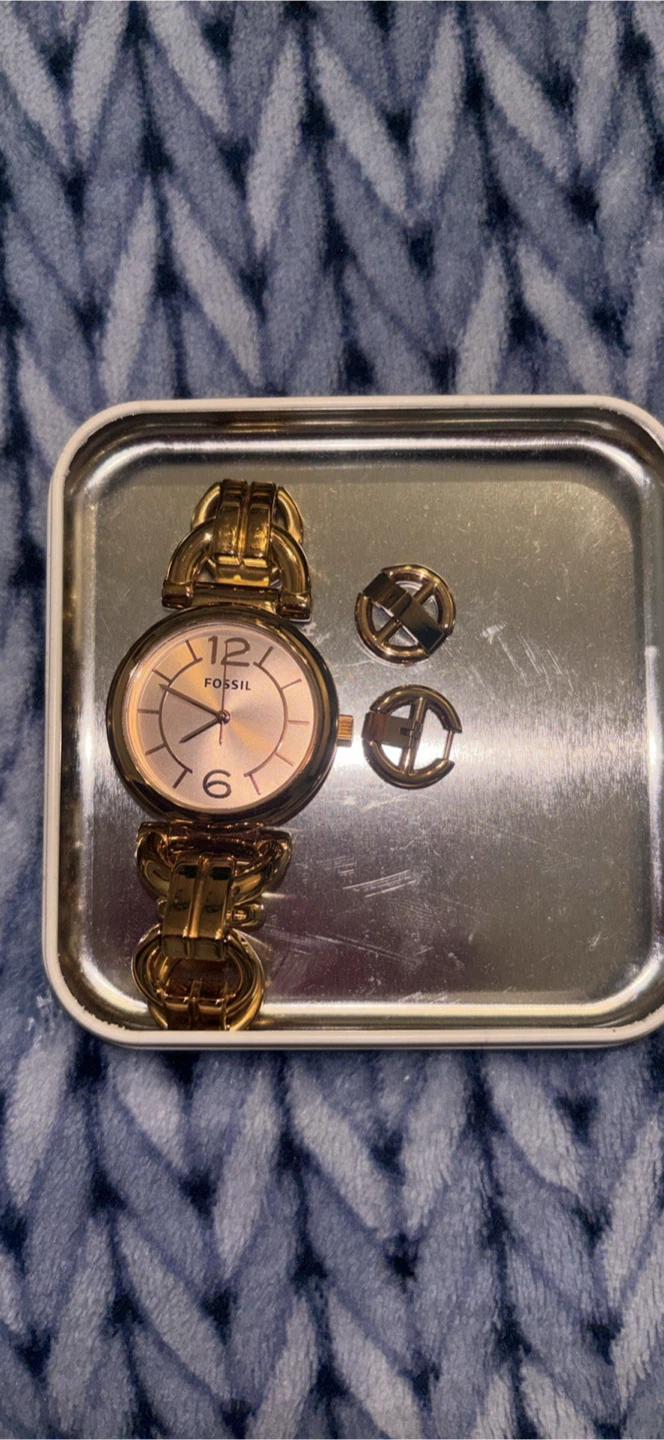 Fossil Women's Rose Gold Tone Watch