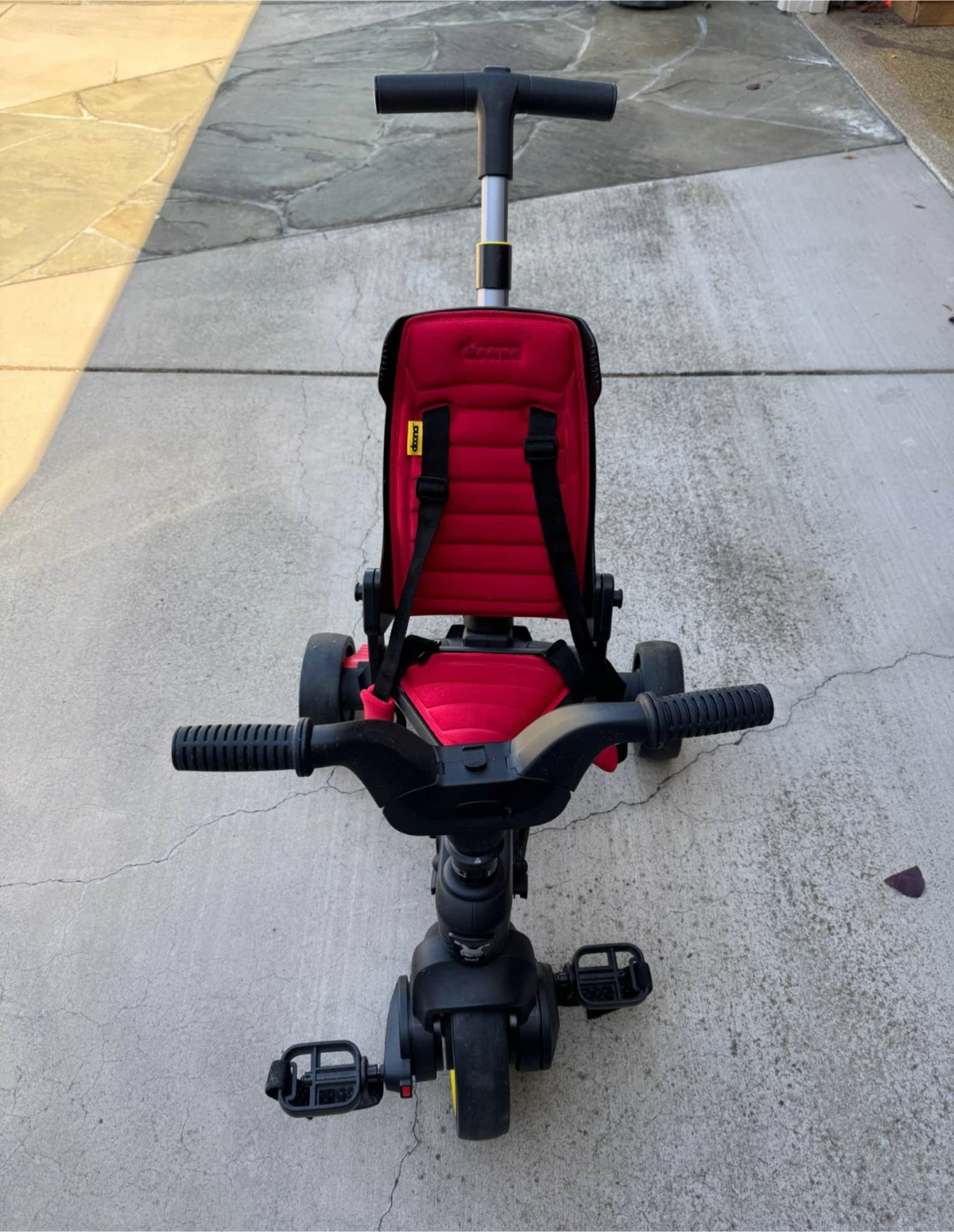 Doona Tricycle Red