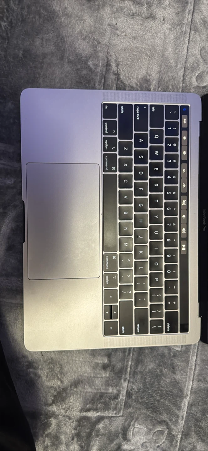 Mac book pro 2019 300!! - photo 4