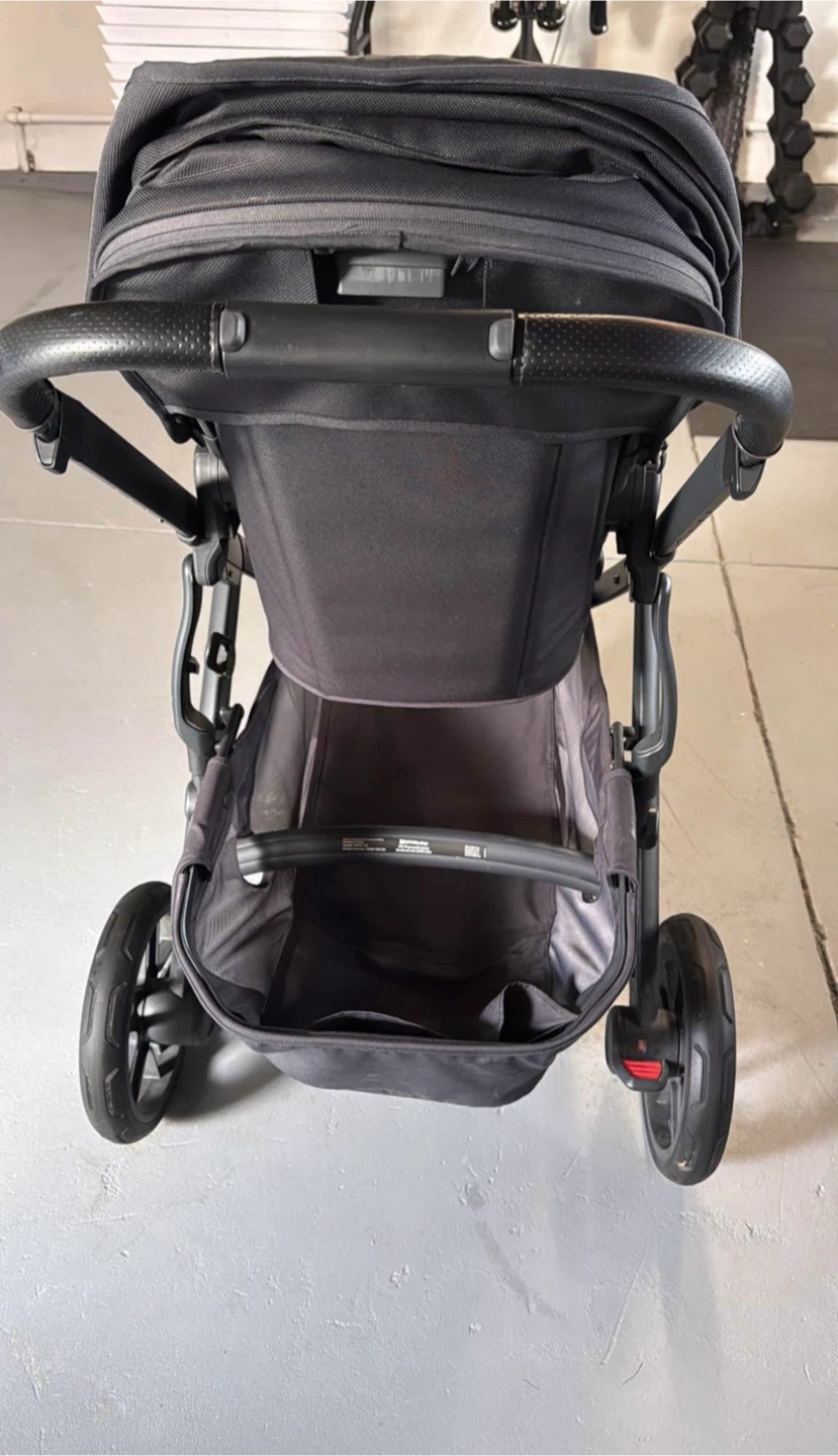 UPPAbaby Vista V2 Stroller - Charcoal - photo 2