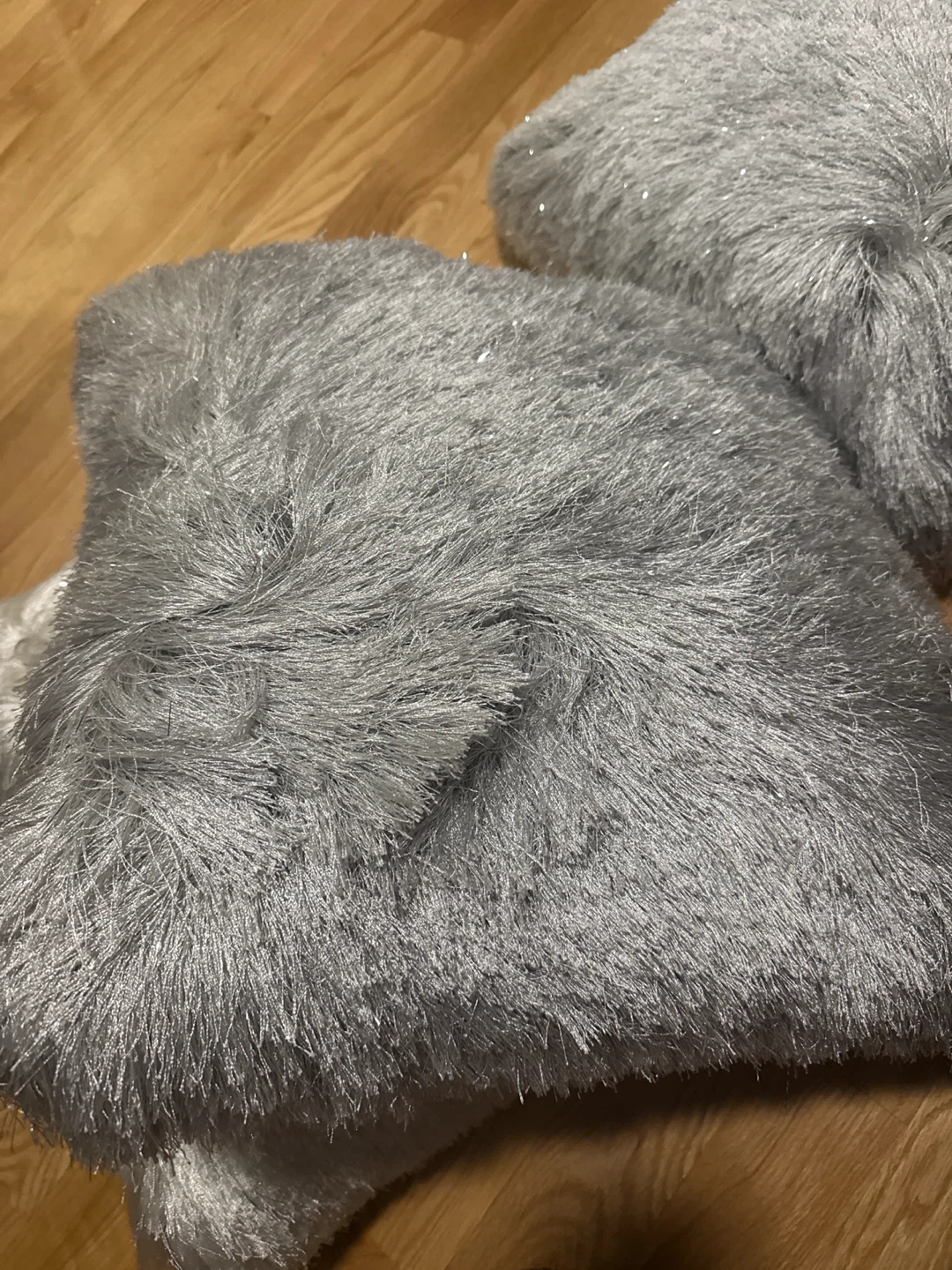 Silver Faux Fur Throw Pillow Covers - photo 3