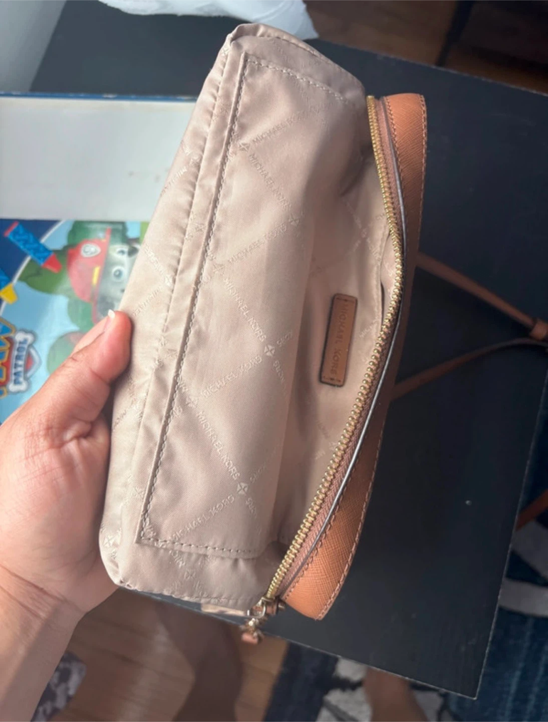 Michael Kors Jet Set Charm Camera Bag - photo 5
