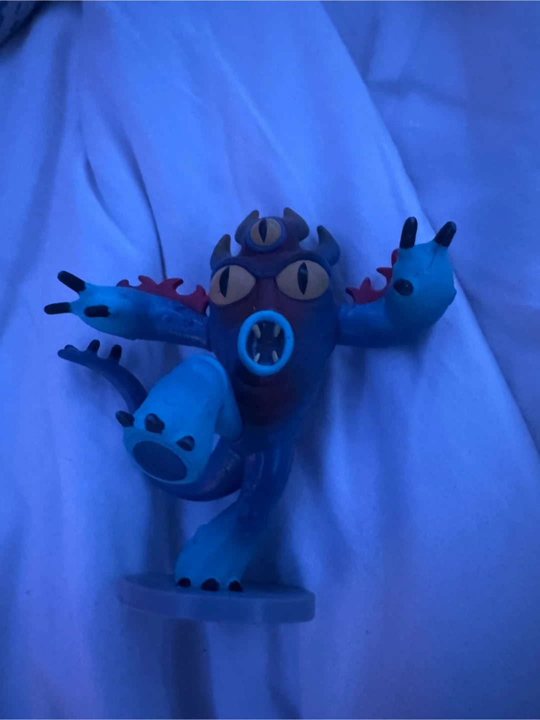 Big Hero 6 Yokai Monster Figurine – Mint