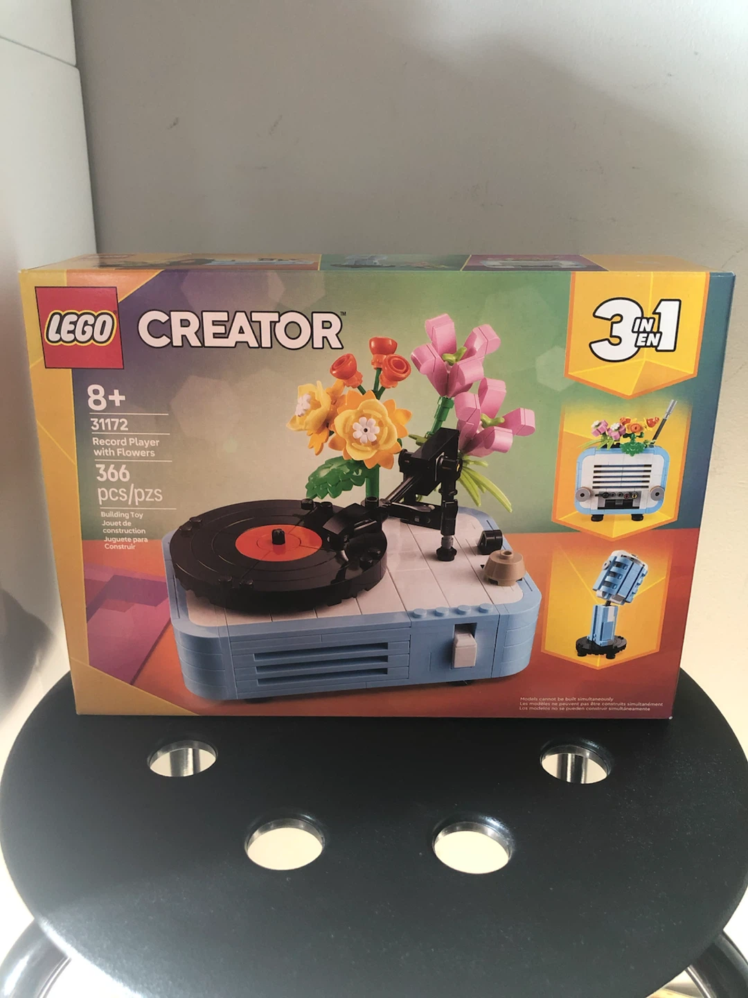 Lego Creator 3-in-1 Record Player with Flowers 31172